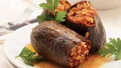 Kuru Patlıcanla Harikalar Yaratın! Bu Dolma Tarifi Misafirlerinizi Mest Edecek