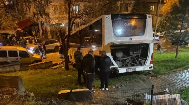 Ankara’da Korku Dolu Anlar! Freni Boşalan Servis Otobüsü Araçlara Daldı