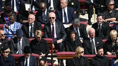 TBMM Başkanı Kurtulmuş, Papa Franciscus'un Cenaze Törenine Türkiye'yi Temsilen Katıldı