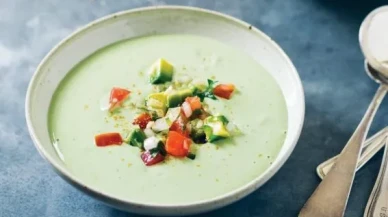 Hem Fit Kalın Hem Serinleyin! Diyet Dostu Soğuk Avokado Çorbası