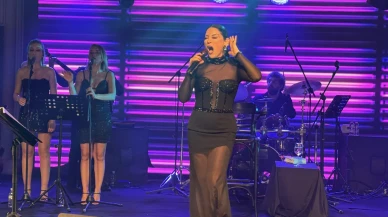 Aşkın Nur Yengi’den Bayram Gecesine Duygusal Dokunuş! Gözyaşları Sel Oldu…