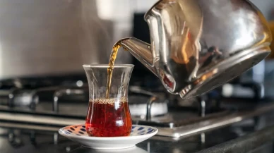 Tam Kıvamında Çay Demlemenin Sırrı: Ustaların Bilmediğiniz Profesyonel Püf Noktaları!