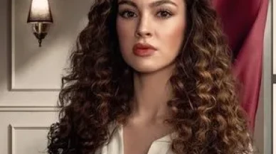 Su Burcu Yazgı Coşkun'dan Mest Eden Selfie Paylaşımı! Sosyal Medyada Beğeni Yağmuru