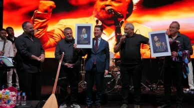 Hopa’da “Nazım’dan Kazım’a” Konseri: Karadeniz Ezgileriyle Dolu Anma Gecesi