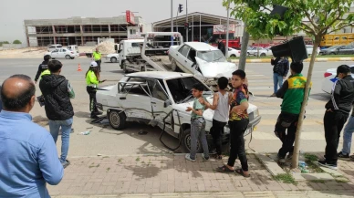 Şanlıurfa'da Trafik Kazası: Birecik'te Yaralılar Hastaneye Kaldırıldı