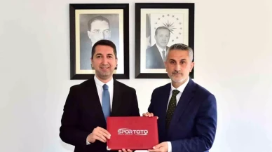 Elazığ’a 8 Yeni Futbol Sahası Yapılacak: Gençliğe Büyük Yatırım Başladı