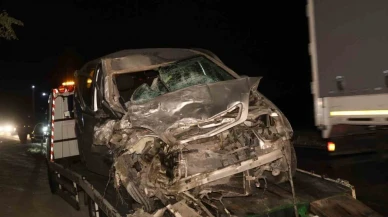 Avanos'ta Minibüs ile Otomobil Çarpıştı: 2’si Ağır 5 Yaralı