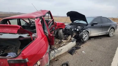 Diyarbakır’da Kafa Kafaya Çarpışma: Kırsalda Tehlikeli Kaza