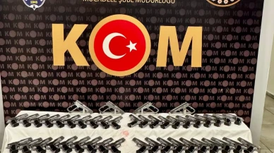 Antalya’da Kargo ile Silah Ticareti Operasyonu: 2 Kişi Tutuklandı