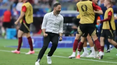 Tedesco’nun Fenerbahçe Planı Ortaya Çıktı: Üçlü Değil, 4-2-3-1 ile Geliyor!