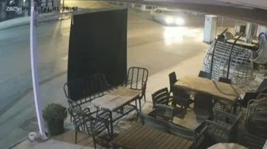 Serik’te otomobil kazası: Sürücü kaçtı, kaza anı Kamerada!