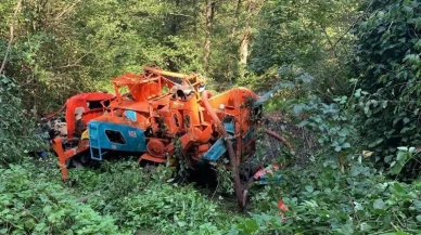 Direksiyon hakimiyetini kaybeden patoz sürücüsü öldü