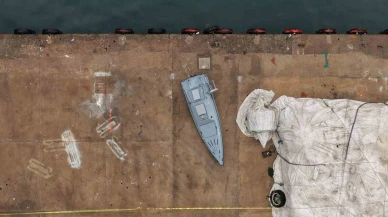 Gece avında dehşet: Balıkçıların bulduğu botun içinden bomba çıktı!