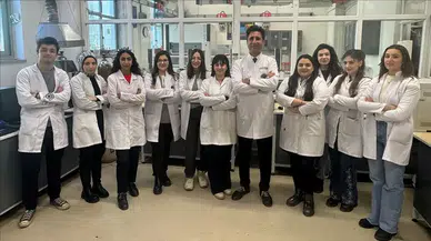 Penguen ve balina dışkısından bilim: Türk akademisyenler kutuplarda