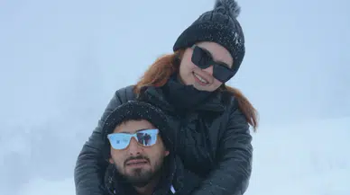 Soğuk zirvede aşk sıcacık kaldı... Uludağ’da yılın ilk romantik anı yaşandı!