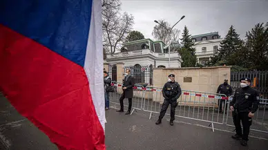 Rusya'dan şok karar: İngiliz diplomatı sınır dışı etti!