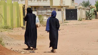 Sudan'da hamile kadın önce taciz edildi sonra çocuğunu düşürdü!