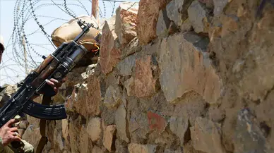 Sınırda Gece Çatışması: İran Muhafızları Teröristleri Püskürttü!