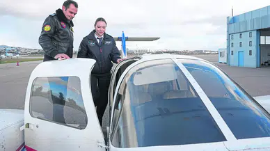 Farklı mesleklerden aynı hayallere uçuyorlar: THK Üniversitesi’nde kadın pilot yetişiyor!