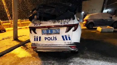 Tekirdağ’da baltalı saldırgan ortalığı karıştırdı: Polis aracı dahil 3 araç zarar gördü!