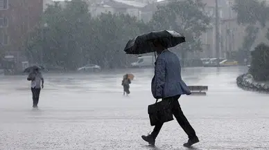 İstanbul’da yağış alarmı! AKOM ve meteoroloji uyardı: Sağanak günlerce sürecek!