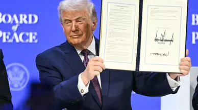 Davos’ta Gazze diplomasisi: Trump 'Savaşı kapatıyoruz' dedi