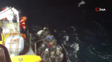 Dalgaların arasında kalan umut! İzmir’de göçmen botu battı, 1 ölü