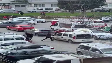 İzmir’de trafikte dostane karşılama... Sopalı dehşete biber gazlı nokta!