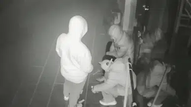 Önce sohbet, sonra soygun: Aksaray'da hırsızların rahat tavrı pes dedirtti!