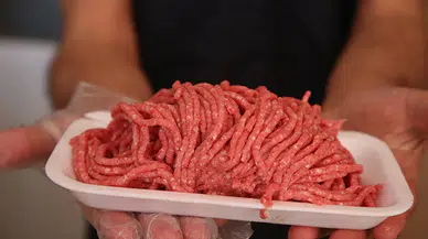 Etiketler sabit, gözler kıymada... Ramazan öncesi raflarda fiyat alarmı!