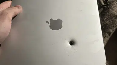 MacBook Air hayat kurtardı: Şarapnel parçasını durdurdu!