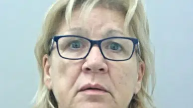 Bakımevinde sessiz vurgun: Yaşlı kadının parasını böyle aldı!