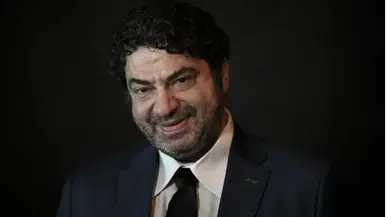 Hakan Taşıyan kimdir, kaç yaşında, aslen nereli, evli mi, çocuğu var mı, kalp krizi mi geçirdi? Arabesk dünyasında iz bırakan isim