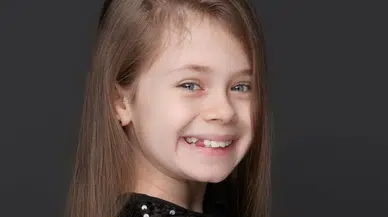 Damla Çolak babası kim, ne oldu, öldü mü, neden öldü, ne zaman öldü? Çocuk oyuncunun sahnedeki sessiz çığlığı