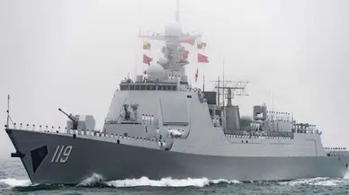 Şavaş gemisinde yeni dönem: Çin, Type 052D Loudi’yi göreve başlattı!