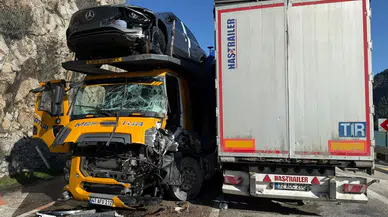 Burdur’da korkunç kaza! İki tır kafa kafaya çarpıştı