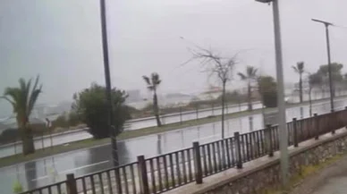 Direksiyon hakimiyeti gitti, araba uçuşa geçti... Antalya’daki feci kaza kamerada!