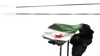 Haseke’de dengeler değişiyor: Şam yönetimi kent merkezine girdi, bayrak göndere çekildi