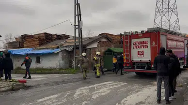 Alevler dakika dakika büyüdü, itfaiye son anda yetişti! İstanbul’da yürekleri ağza getiren anlar kamerada...