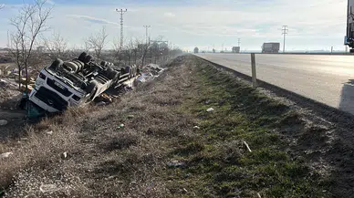 Sabah saatlerinde Konya’da trafik felaketi! Kontrolden çıkan tır, şarampolde durabildi