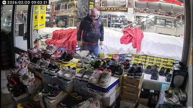 Elazığ’da ağzında sigara, çalıntı montla mağazayı soydu!