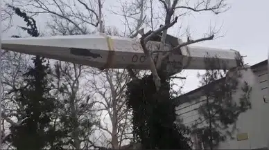 Osmaniye’de fırtına dehşeti: Cami minaresi yerle bir oldu!