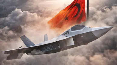 Türkiye’nin gökyüzü gücü sahnede: KAAN hangardan çıktı, teslimat öne çekildi!