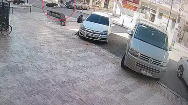 Kaskı başında değil motordaydı! Ölümle burun buruna geldiği o anlar