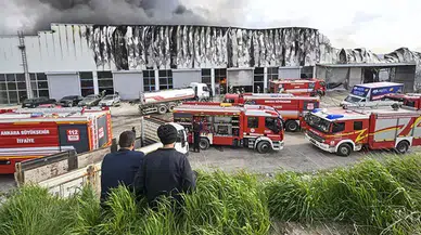 Ankara'da siren sesleri dinmedi: Dev yangına onlarca tanker müdahale etti