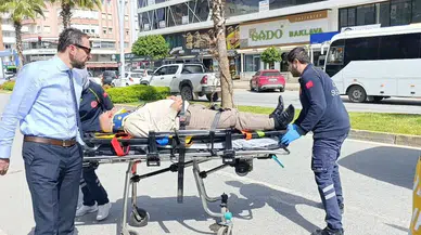 Manavgat'ta iki motosikletli çarpıştı: Metrelerce sürüklenen sürücü hastaneye kaldırıldı!