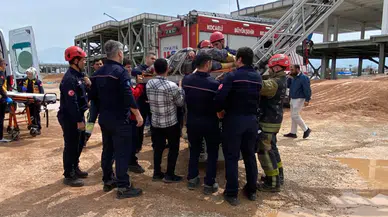 İnşaatta korkunç kaza! Kontrolden çıkan makine dehşet saçtı