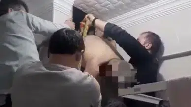 Boşanma Aşamasındaki Eşine Ulaşmak İçin Havalandırmaya Girdi, Sıkışınca Yakayı Ele Verdi!