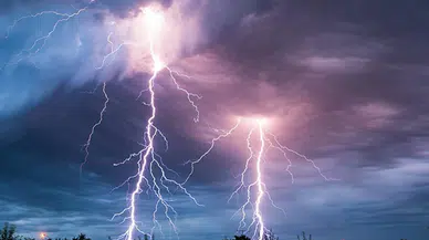 Yıldırım çarpması sonucu hastaneye kaldırıldı: İşte yaralının son durumu