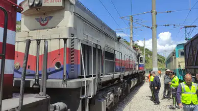 Gaziantep’te korkunç kaza! Tren, okul servisini biçti geçti